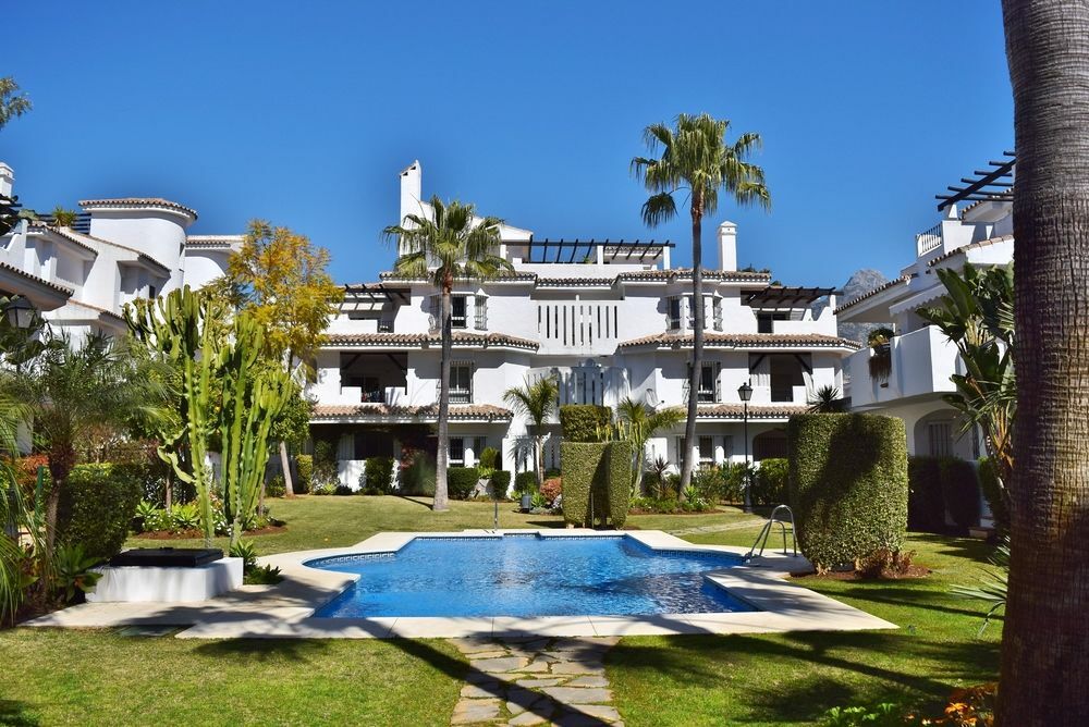 Apartamentos Y Casas Serinamar Marbella El Ángel Exterior foto