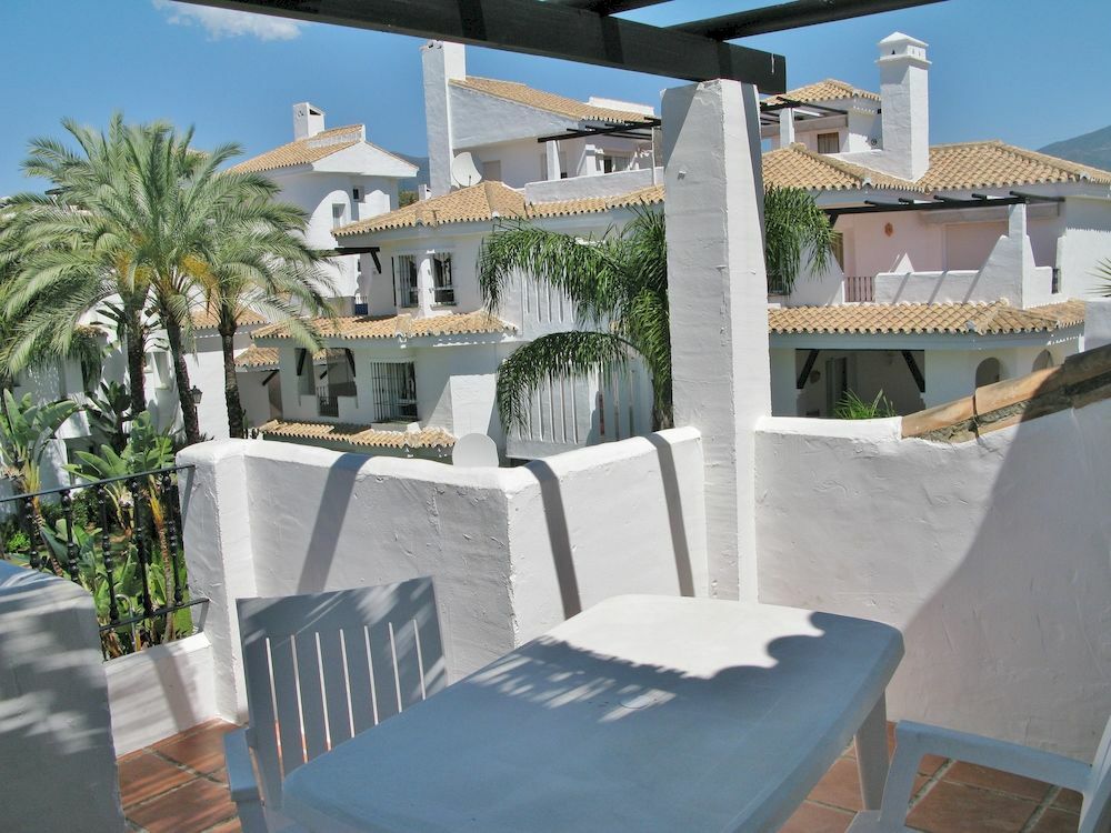 Apartamentos Y Casas Serinamar Marbella El Ángel Exterior foto
