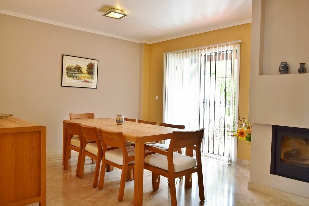 Apartamentos Y Casas Serinamar Marbella El Ángel Exterior foto